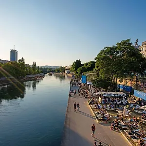 Newly-renovated, In The Heart Of Vienna